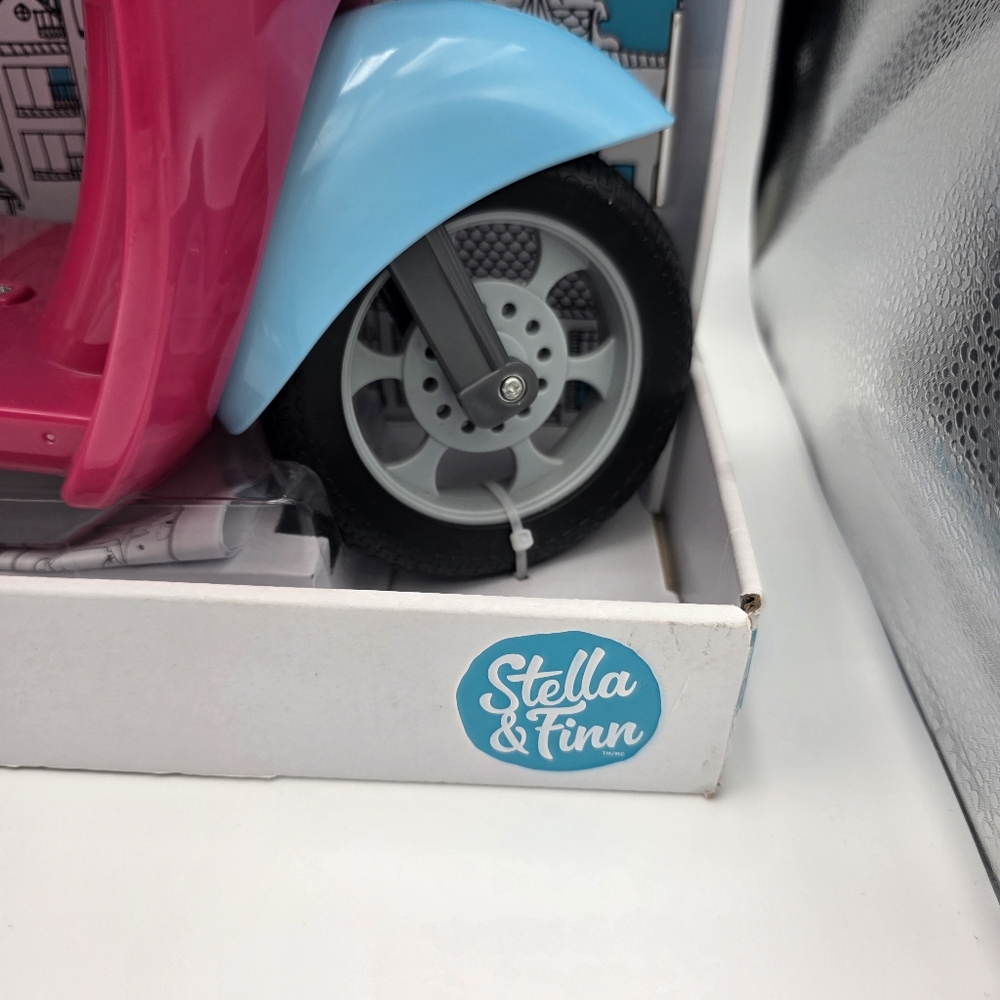 Stella & Finn Newberry Scooter for 18-in Dolls, Toy Figure for Kids, Ages 3+ NEW - Picture 7 of 9